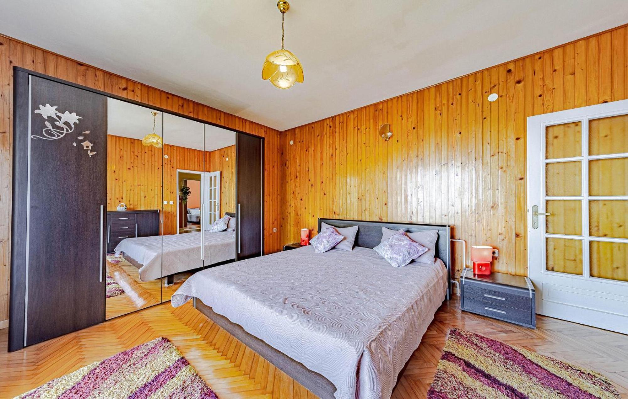 Beautiful Home In Prigradica With Jacuzzi ภายนอก รูปภาพ