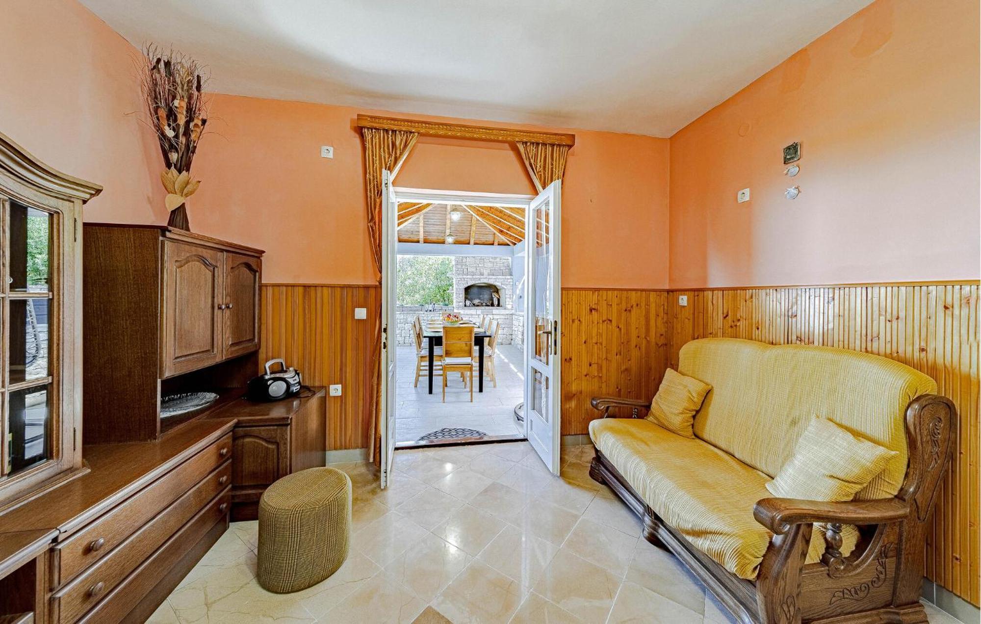 Beautiful Home In Prigradica With Jacuzzi ภายนอก รูปภาพ