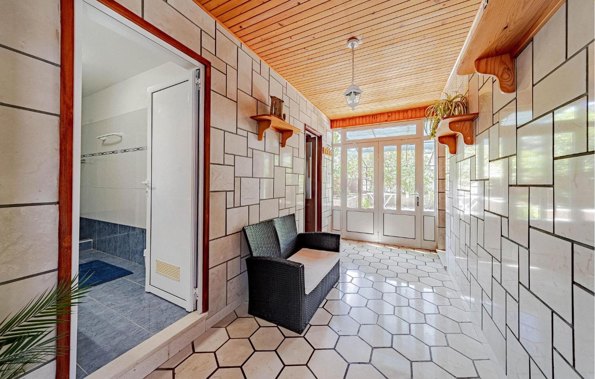 Beautiful Home In Prigradica With Jacuzzi ภายนอก รูปภาพ