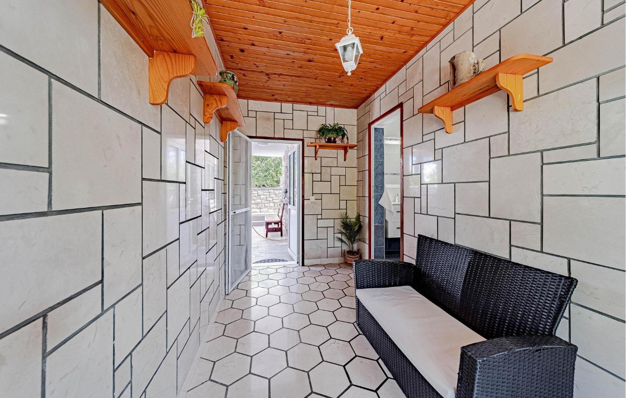 Beautiful Home In Prigradica With Jacuzzi ภายนอก รูปภาพ