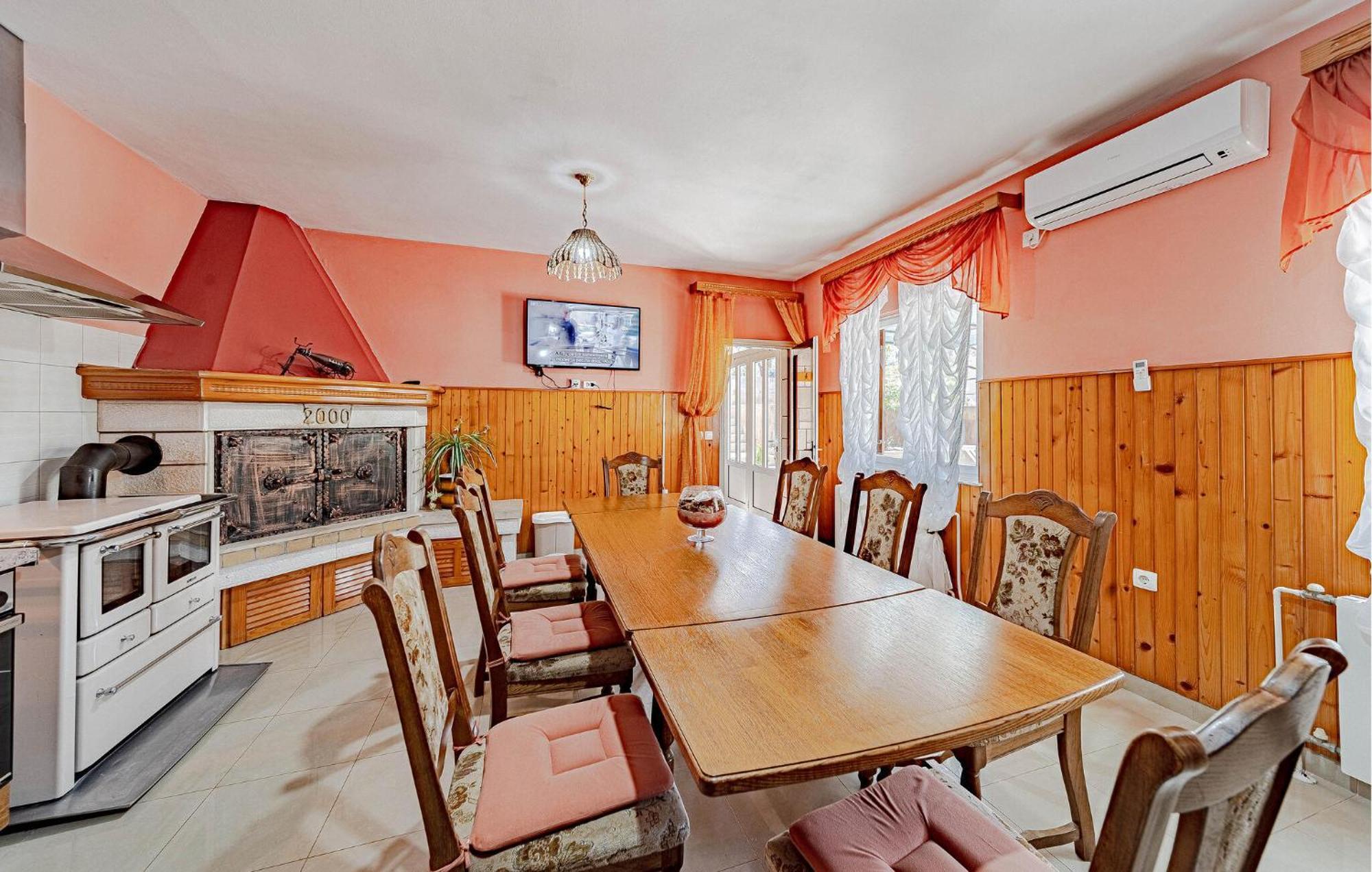 Beautiful Home In Prigradica With Jacuzzi ภายนอก รูปภาพ