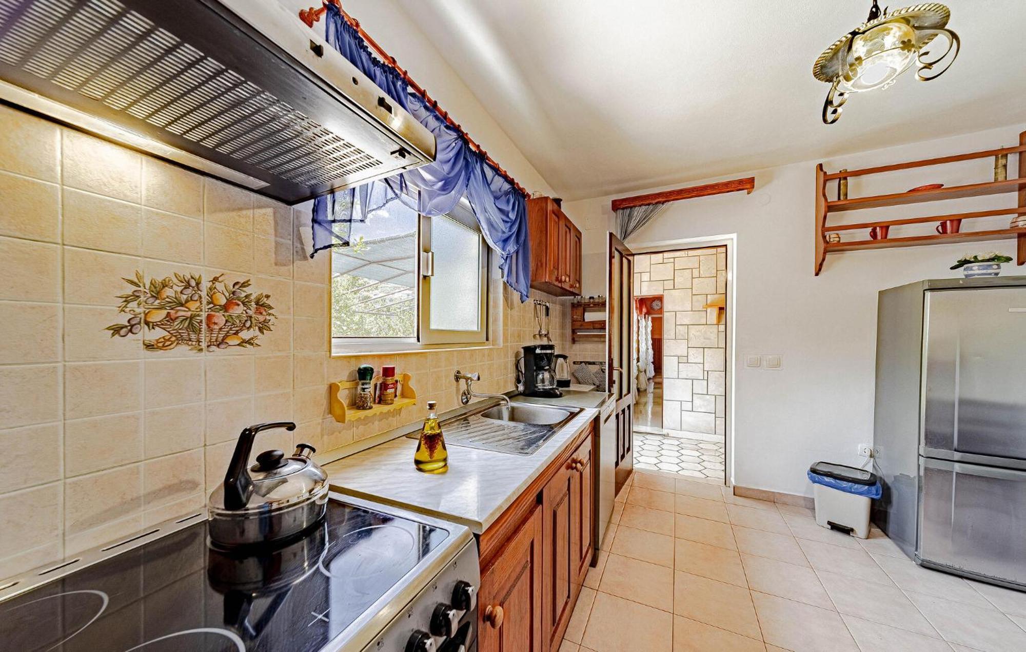 Beautiful Home In Prigradica With Jacuzzi ภายนอก รูปภาพ