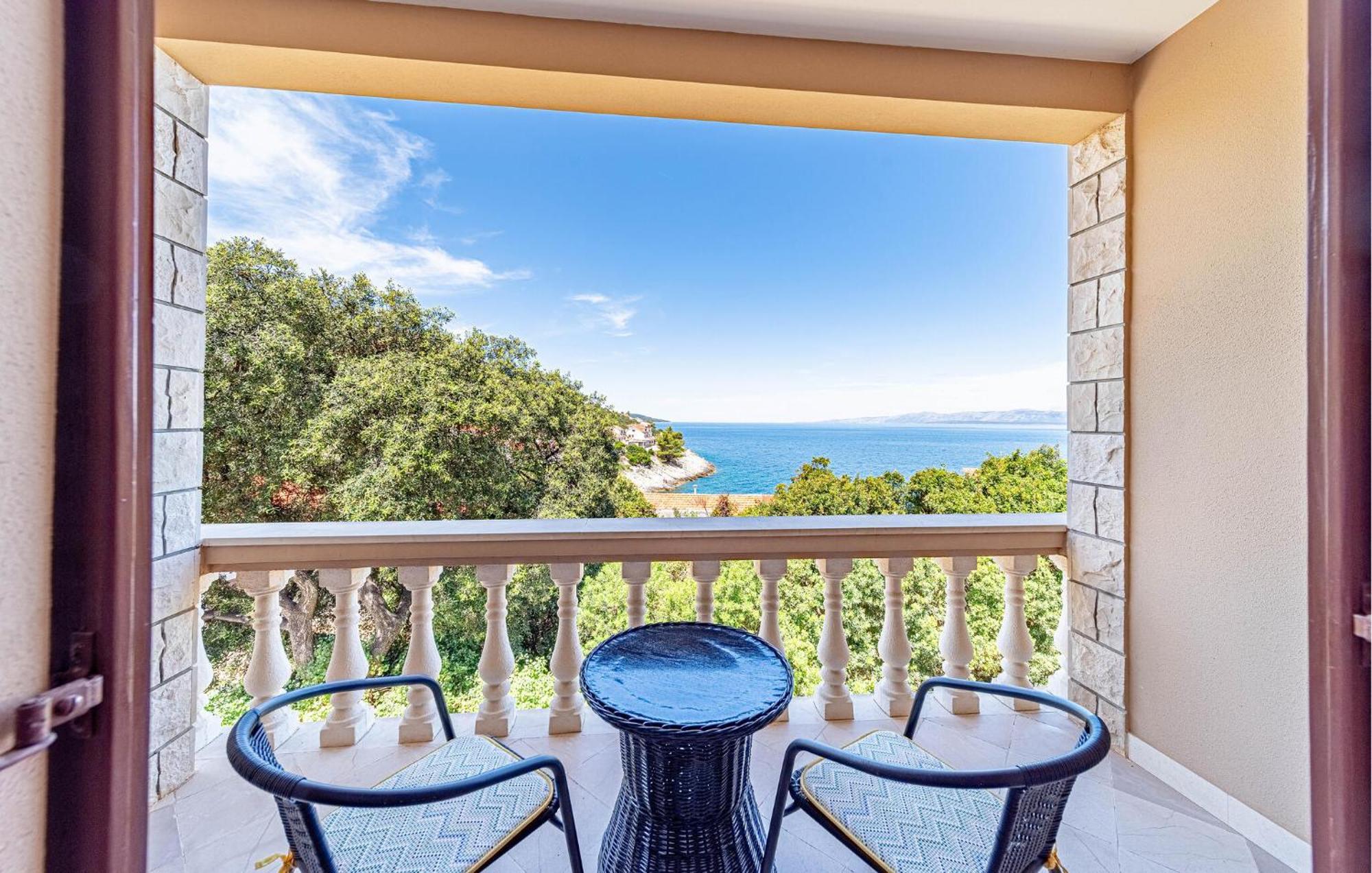 Beautiful Home In Prigradica With Jacuzzi ภายนอก รูปภาพ