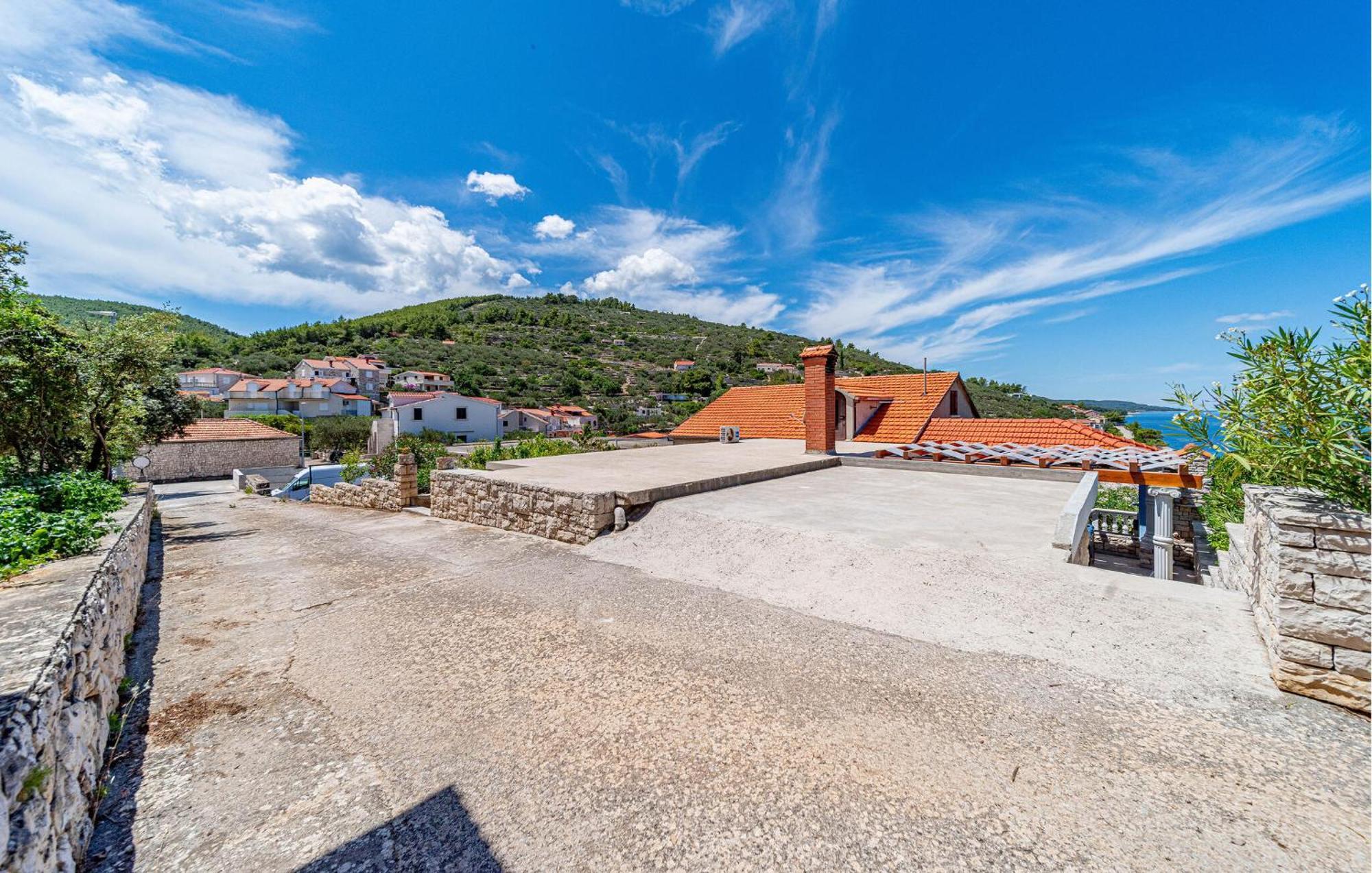 Beautiful Home In Prigradica With Jacuzzi ภายนอก รูปภาพ